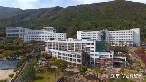 韩国留学生在我校留学生中心-国际教育学院