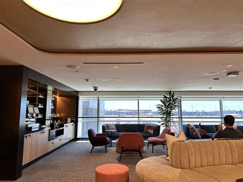 Etihad/Sapphire Lounge @ Dulles: First Impressions : r/ChaseSapphire