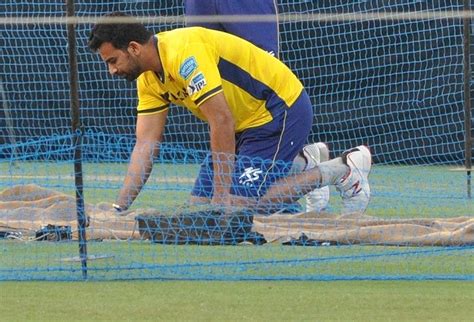 India's bowling coach hunt: Sorry Zaheer Khan, you are too expensive ...