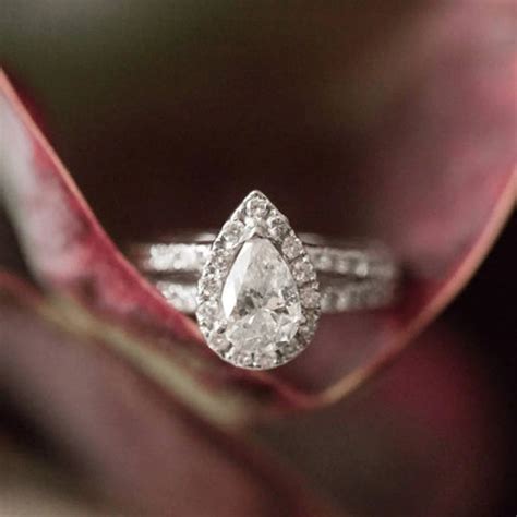 Affordable Engagement Ring Trends 2024 by Icelane
