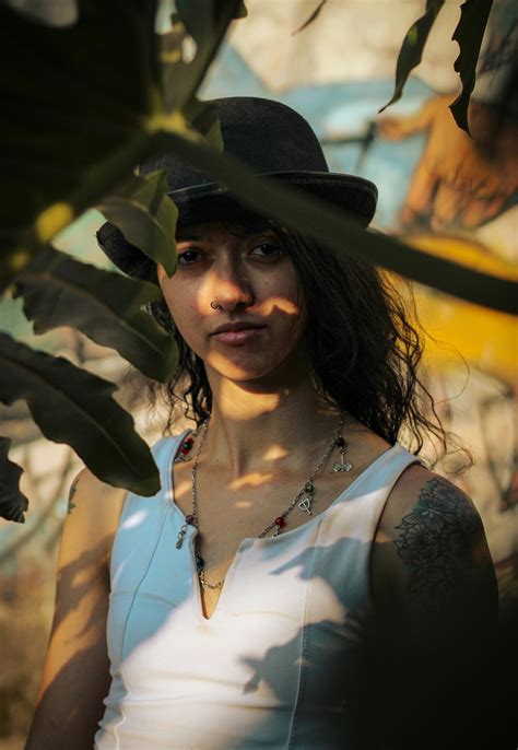 Old And Young Person Photos, Download The BEST Free Old And Young ...