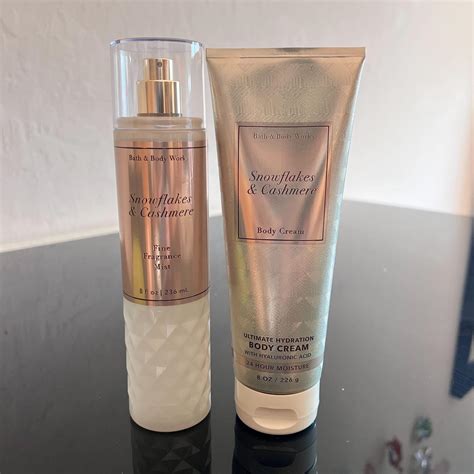 Amazon.com : Bath & Body Works Gift Set - Snowflakes and Cashmere ...