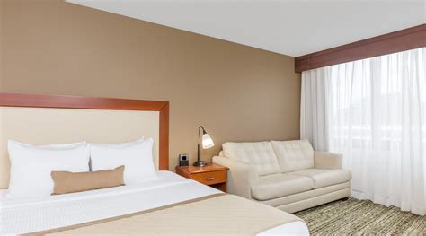 CLARION HOTEL & SUITES (Mount Laurel) - Hotel Reviews & Photos ...