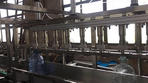 液体灌装机_全自动液体灌装机 洗衣液生产线 玻璃水生产 - 阿里巴巴