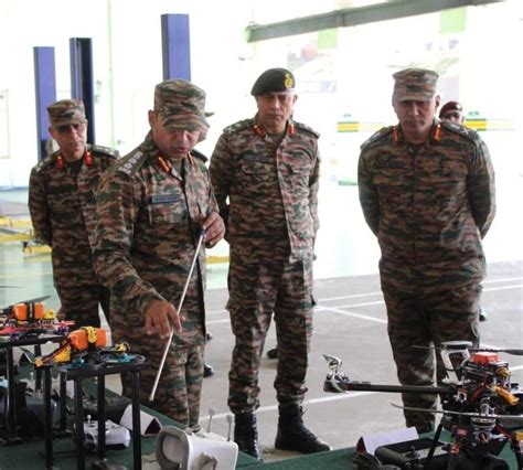 Lt Gen Pratik Sharma Assesses Dah Division's Operational Readiness ...