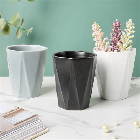 Nordic Textured Ceramic Planter Set Of 3 Online - Premium Planter ...