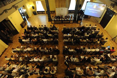 Где можно продать картину, выставить на аукцион, что примет онлайн галерея
