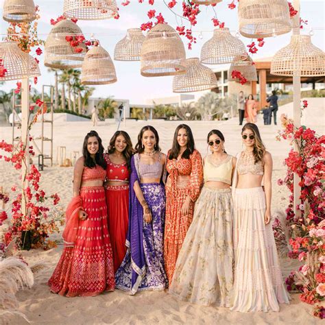 Dresses for hindu wedding guests | Beachweddingtips.com