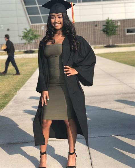 Amazing Style 21+ High School Graduation Dress Ideas