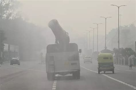 No Respite For Delhi As Air Quality Remains In 'Severe' Category For ...