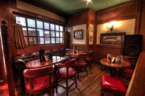 10 DOWNING STREET BHOPAL - Restaurant Reviews, Phone Number & Photos ...