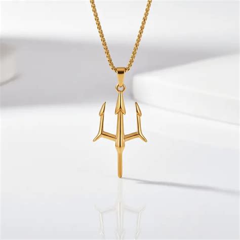 Gosarte Emporium Premium Trident Locket With Square Rolo Chain For Men ...