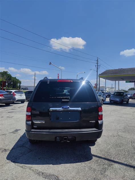 Ford Explorer - Emotion Auto Sales