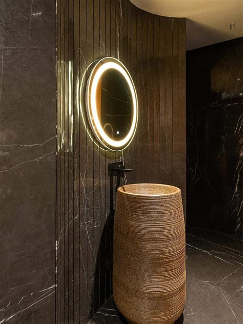 A New Delhi home deftly transformed through meticulous planning ...