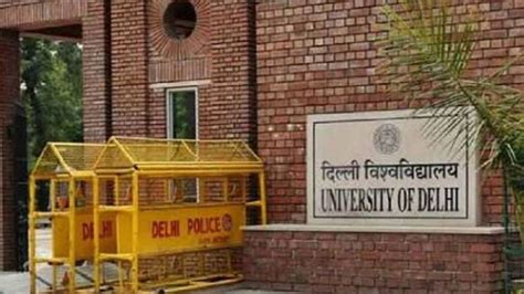 Delhi University To Resume Offline Classes From Feb 17: DU Proctor