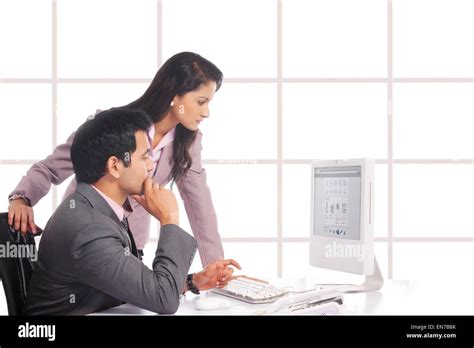 Businessman and Woman 的图像结果