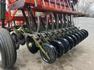 Used No-Till Pasture Drills 的图像结果