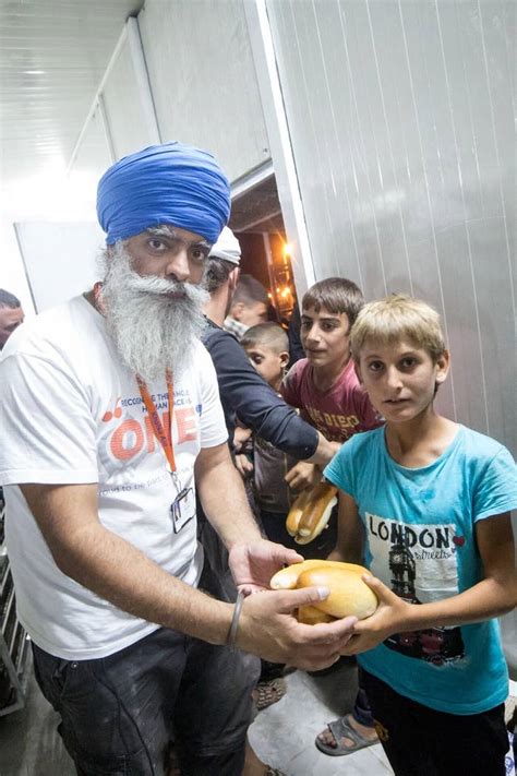 Sikhs Working With Syrian Refugees Say They Keep Being Mistaken For ...