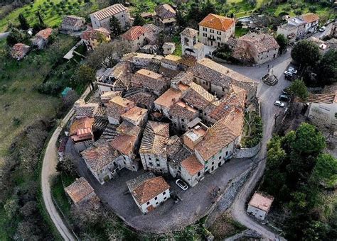 Il Cammino dei Borghi Silenti. Viaggio a piedi guidato lungo il Cammino ...