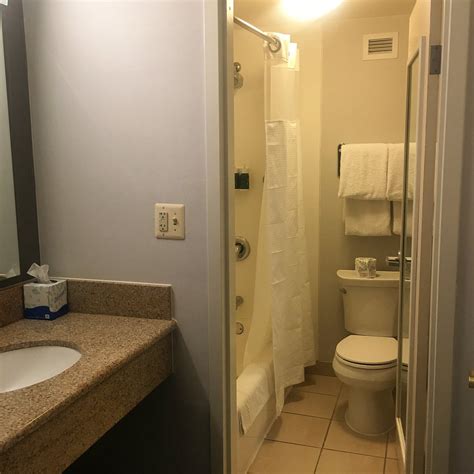 COURTYARD BY MARRIOTT MAHWAH (Мава) - отзывы, фото и сравнение цен ...