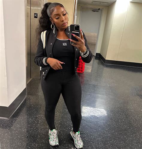 Meet Jerod Mayo's stunning wife Chantel Rostant, 'mompreneur' with children's clothing range ...