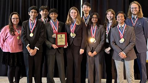 Dulles Academic Decathlon wins Texas title, heads to nationals | khou.com