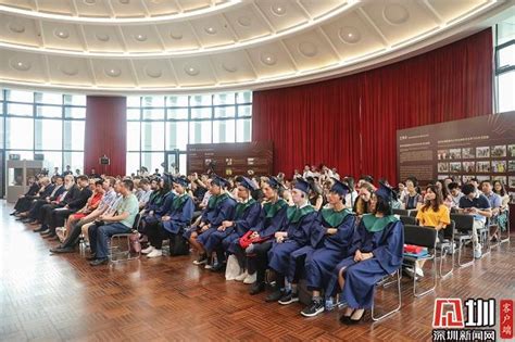 深圳北理莫斯科大学首批25名硕士毕业 同时获莫斯科大学学位_深圳新闻网