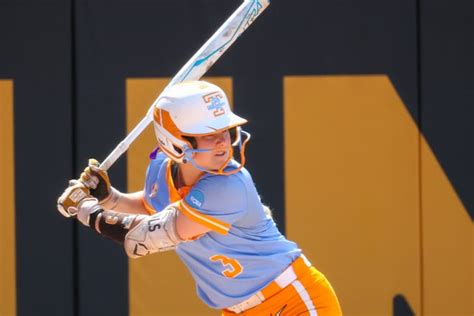 Tennessee softball roster 2025: Lady Vols on Karen Weekly's team