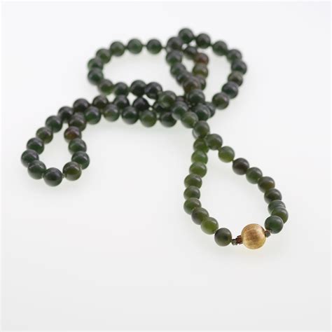 Fine Midcentury Nephrite Jade Necklace at 1stDibs | nephrite necklace ...