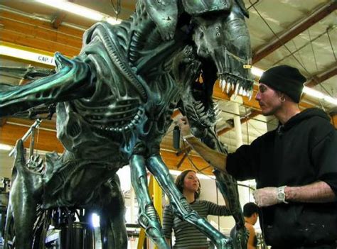 Alien Queen Brighton 的图像结果