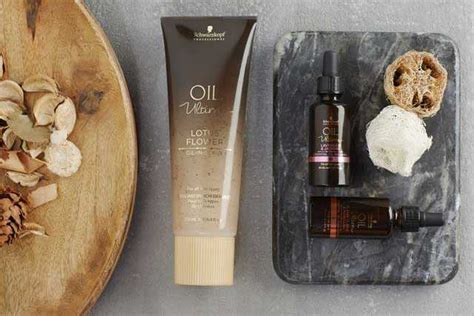 Lakme Salon pampers with luxurious oils | Femina.in