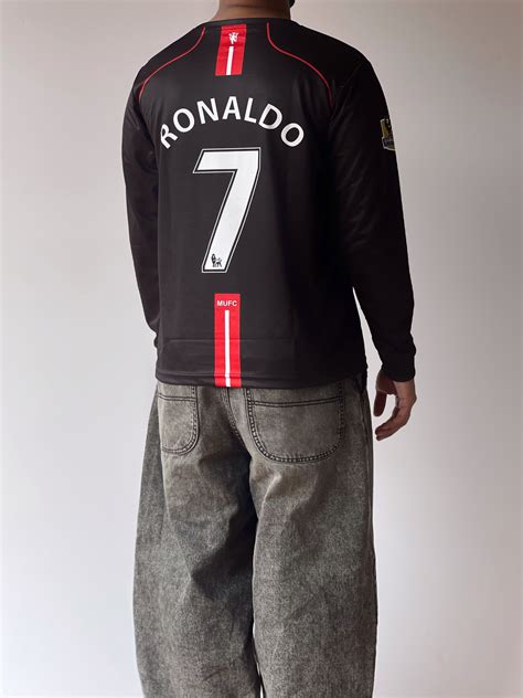 FULL SLEEVE – REDCARD