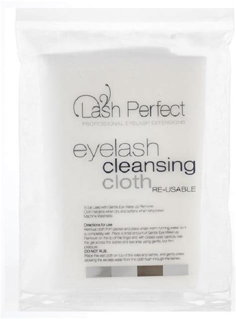 Lash Perfect Eyelash Cleansing Cloth | lyko.com