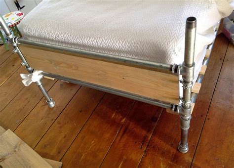 PVC Pipe Bed Frame 的图像结果