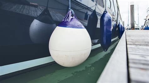 Using Boat Fenders 的图像结果