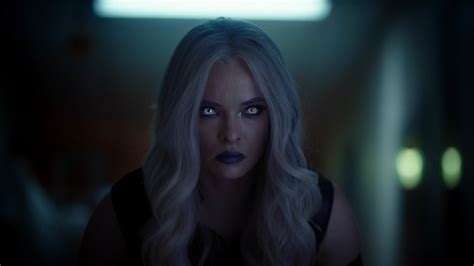 The Flash - Killer Frost / Caitlin Snow - Image Abyss