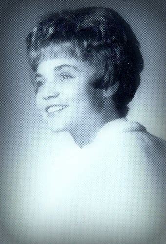 Rhonda VanOveren Obituary (2025) - Grand Haven, MI - Grand Haven Tribune