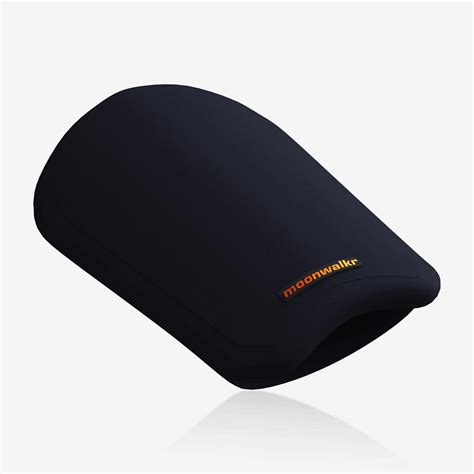 Buy Cricket Gears, Cricket Equipments Online | moonwalkr