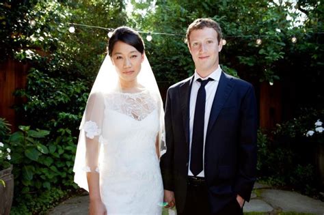 Facebook CEO Mark Zuckerberg And Girlfriend Priscilla Chan Update ...
