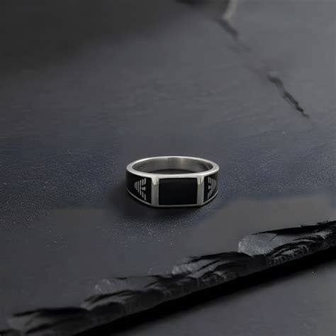 The Vanguard Ring – Miravi