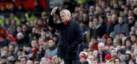 Manchester United Booed At Old Trafford After Mourinhos Men Drop Points ...