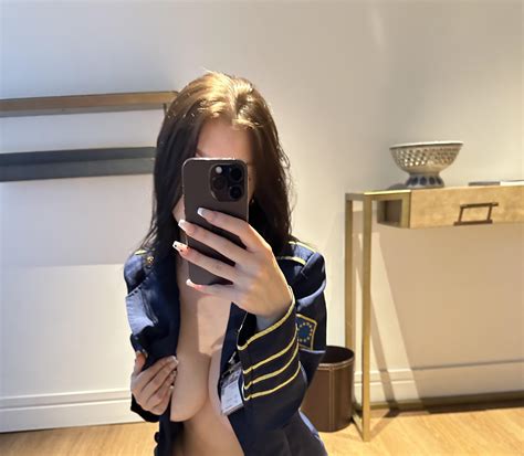 You may start licking your phone : r/NothingUnder