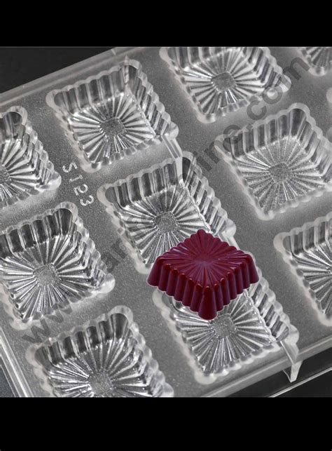 Cake Decor 18 Cavity Fluted Surface Square Cube Shaped Polycarbonate C ...