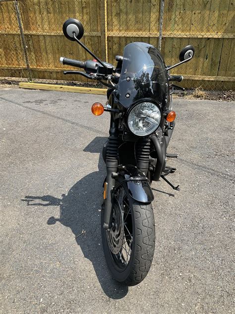 NEW DART WINDSCREEN : r/TriumphBonneville