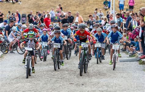 Aktivitetsdag med sykkelritt og løp for barn og voksne i Molde Sentrum ...