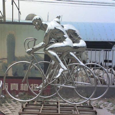 不锈钢骑自行车雕塑 抽象人物雕塑-宏通雕塑