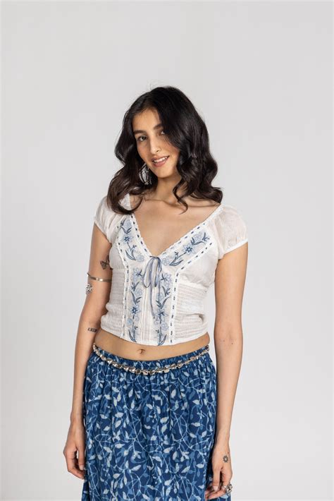 Floral Embroidery Top – Past Modern