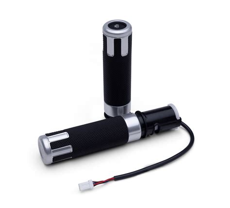 Switchback Heated Hand Grips 56100575 | Harley-Davidson IN