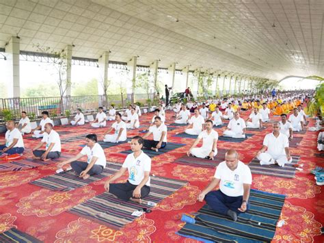 Art of Living Institute founded by Sri Sri Ravishankarji organized yoga ...