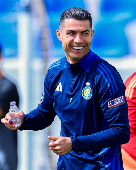 Cristiano Ronaldo Height: How Tall Is He?